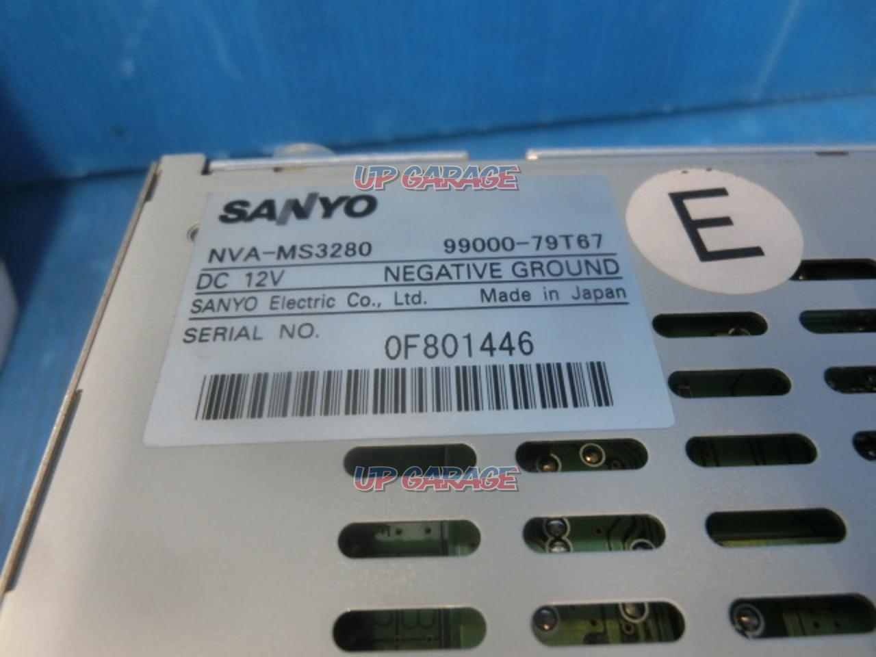 SUZUKI純正OP(SANYO製) NVA-MS3280 | カーナビ(地デジ） AV一体