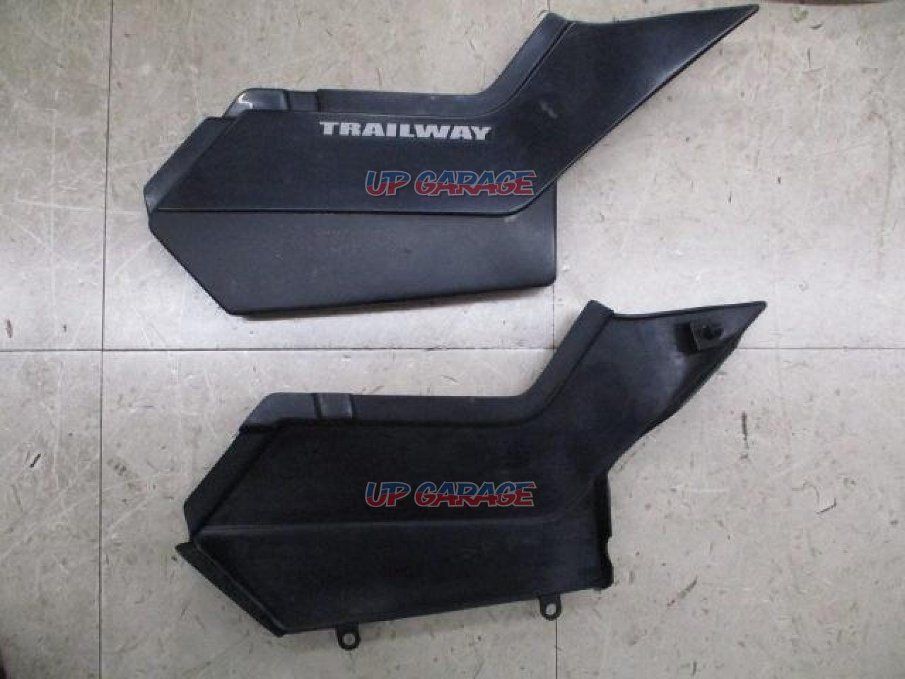 TW200 E（87〜08年） テールカウルキット 未塗装 黒ゲル仕上げ CHIC DESIGN（シックデザイン） 通販 