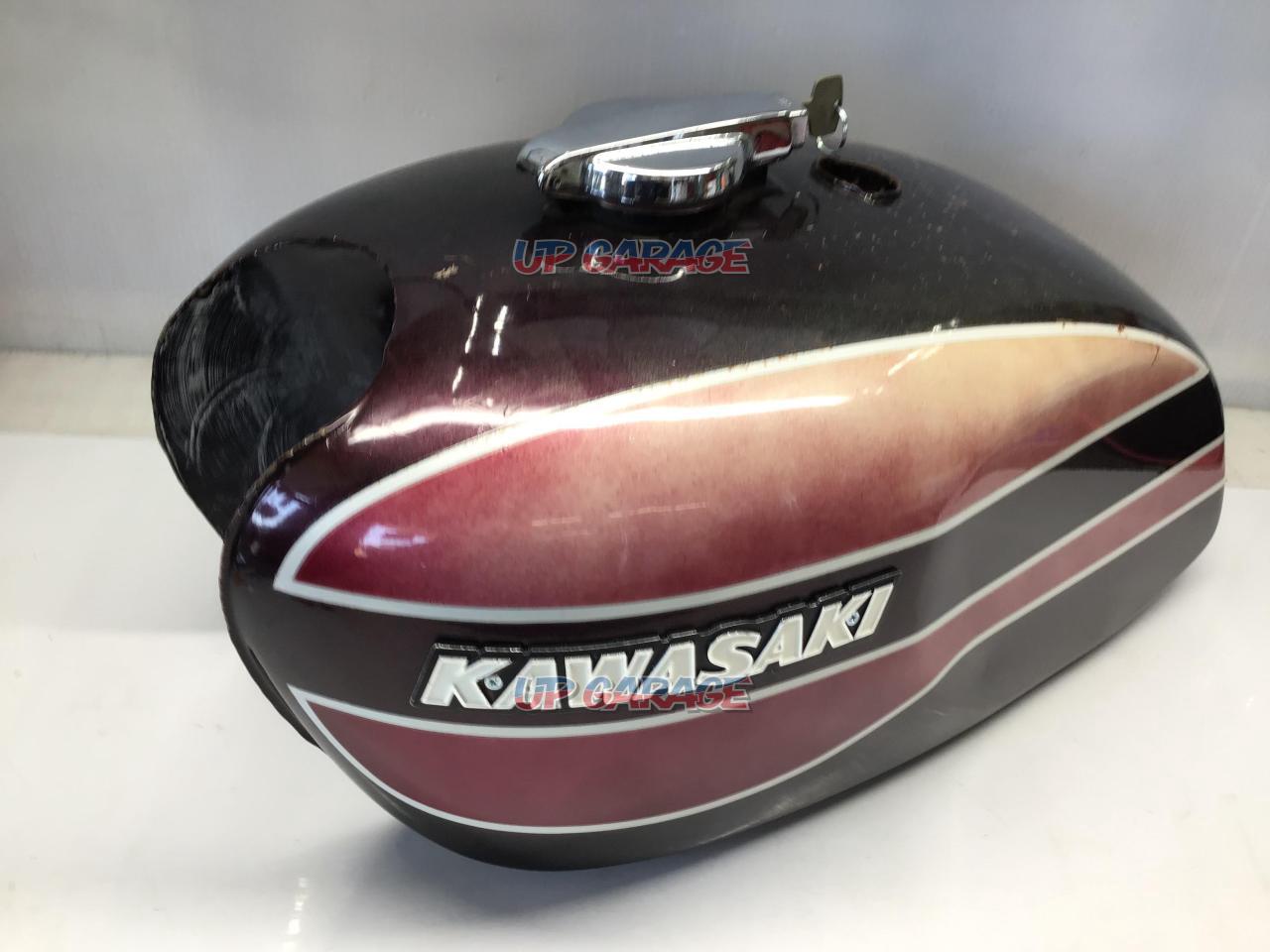 【値下げしました!】 KAWASAKI(カワサキ) 650RS W3純正 燃料タンク (エンブレム金属製) (エンジ) 1台 ☆当時物☆