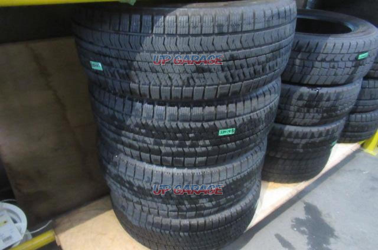 BRIDGESTONE BLIZZAK VRX2 2017年製 バリ山 スタッドレス 205/60 R16 