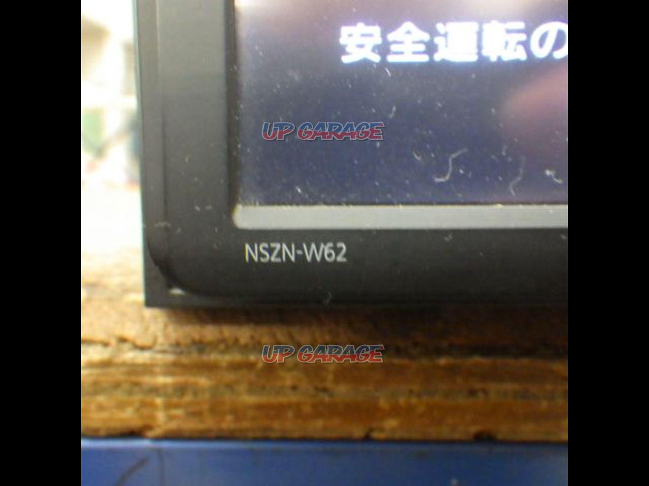 ダイハツ 純正 メモリーナビゲーション　NSZN-W62